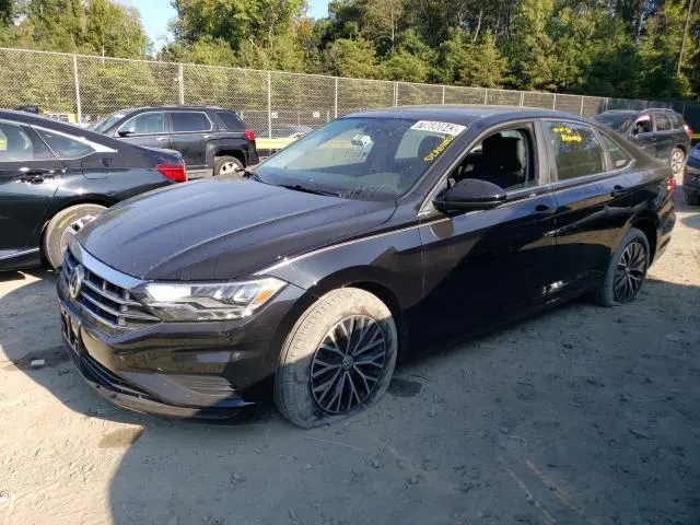Volkswagen Jetta 2020г.