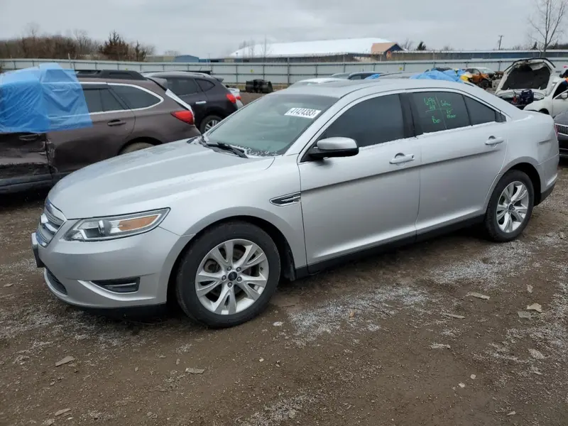 Ford Taurus 2012г.