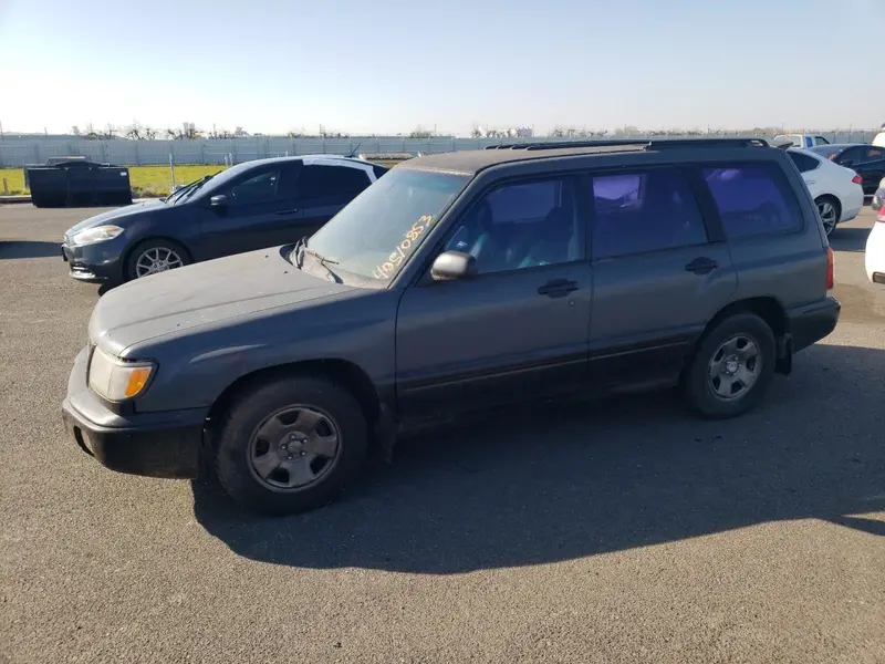 Subaru Forester 2000г.