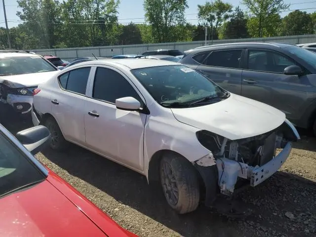 Nissan Versa 2019г.