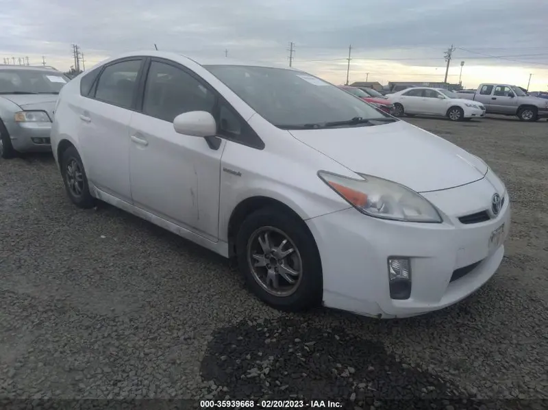 Toyota Prius 2011г.
