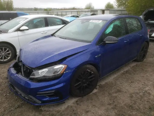 Volkswagen Golf 2019г.