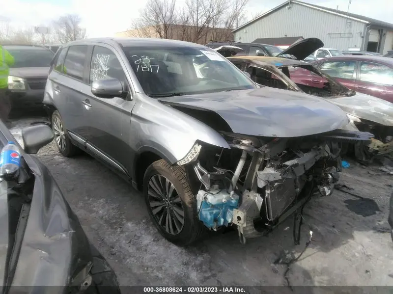 Mitsubishi Outlander 2019г.