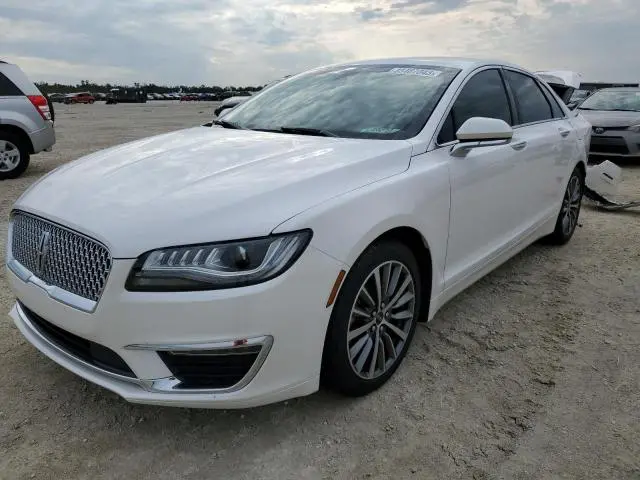 Lincoln MKZ 2019г.