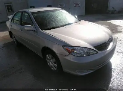 Toyota Camry 2004г.