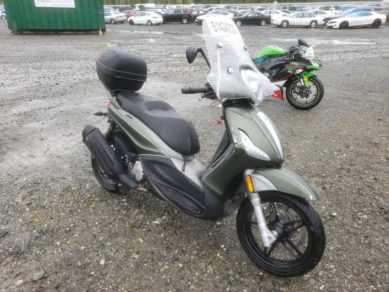 Piaggio And Vespa BV 2019г.