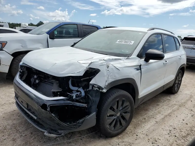 Volkswagen Taos 2022г.