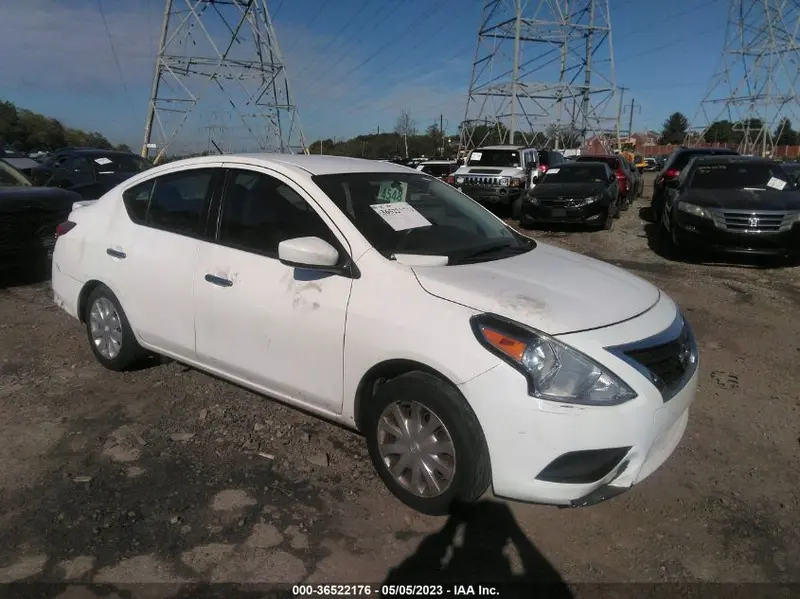 Nissan Versa 2019г.