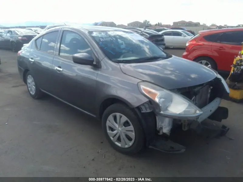 Nissan Versa 2019г.