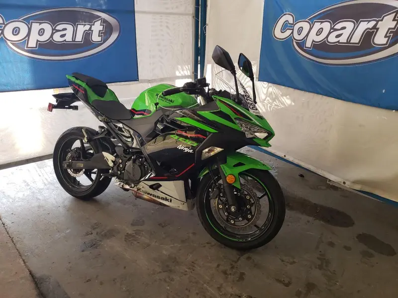 Kawasaki Ninja 400 2022г.