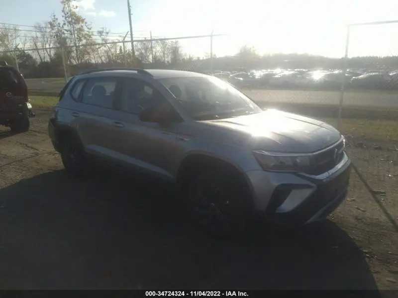 Volkswagen Taos 2022г.