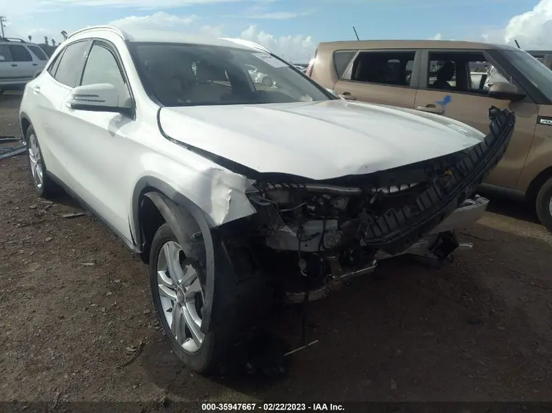 Mercedes-Benz GLA-Class 2015г.