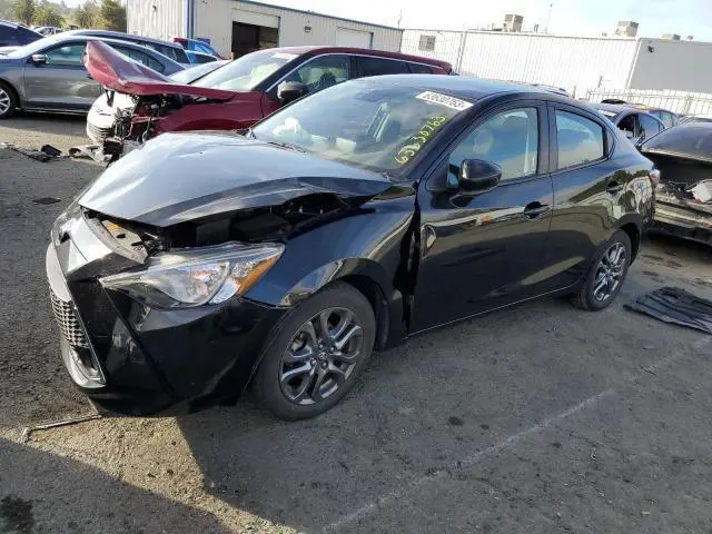 Toyota Yaris 2019г.