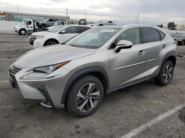 Lexus NX 2020г.