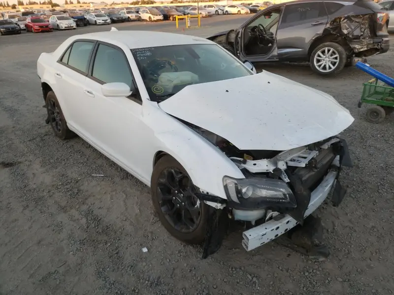 Chrysler 300 2019г.