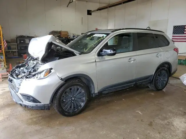 Mitsubishi Outlander 2020г.