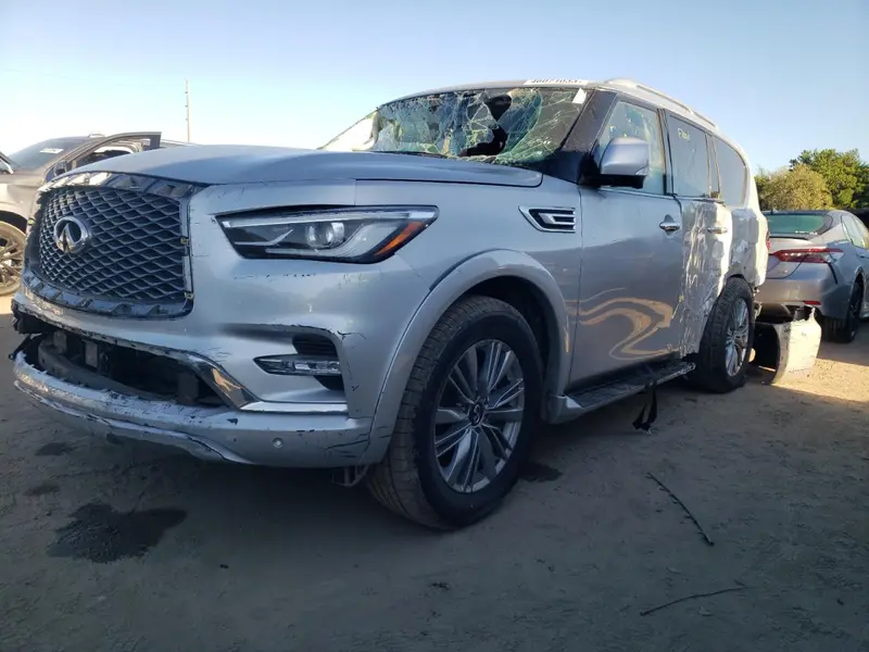 Infiniti QX80 2021г.