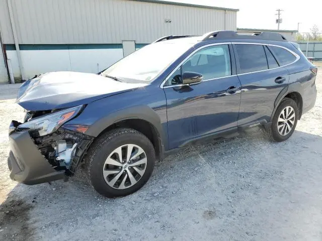 Subaru Outback 2023г.