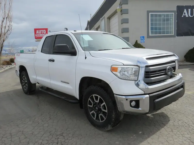 Toyota Tundra 2014г.
