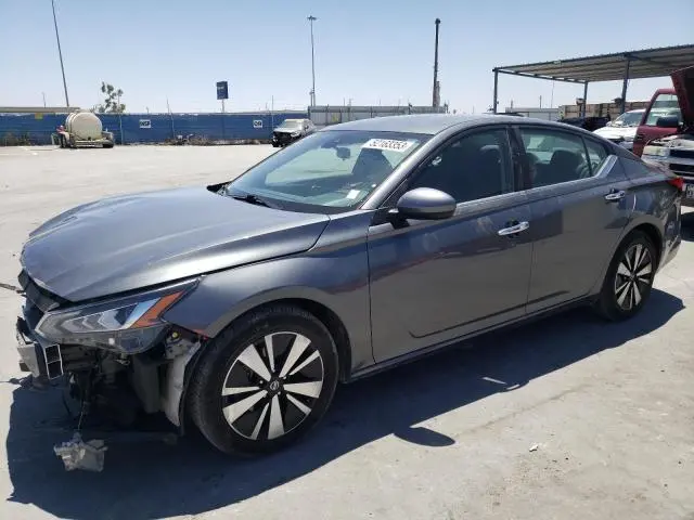 Nissan Altima 2021г.