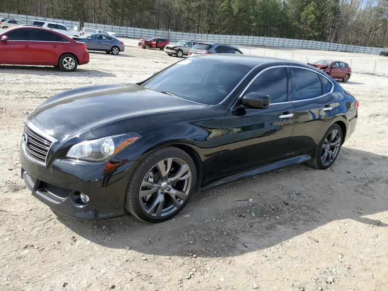 Infiniti M 2011г.