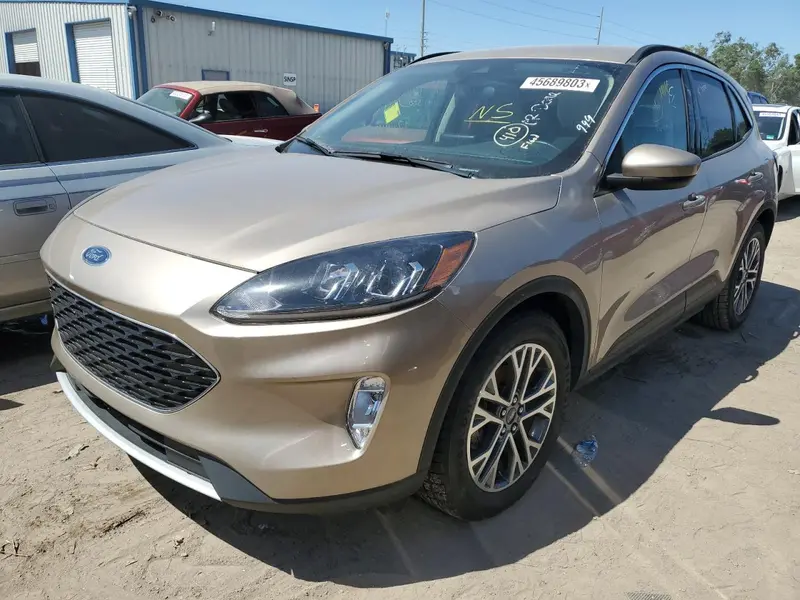 Ford Escape 2020г.