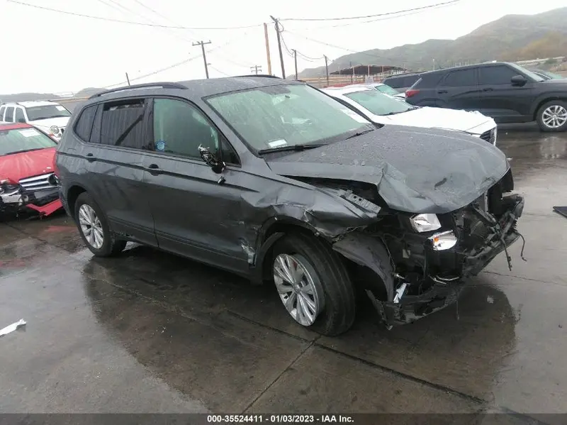 Volkswagen Tiguan 2020г.