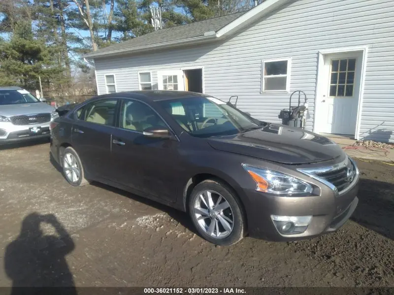 Nissan Altima 2015г.