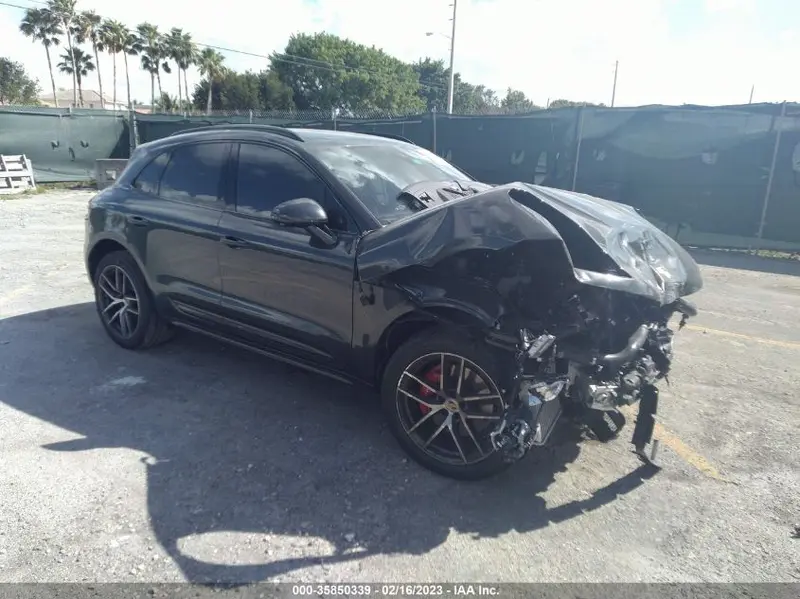 Porsche Macan 2023г.
