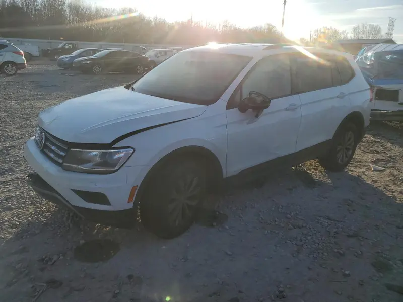 Volkswagen Tiguan 2020г.