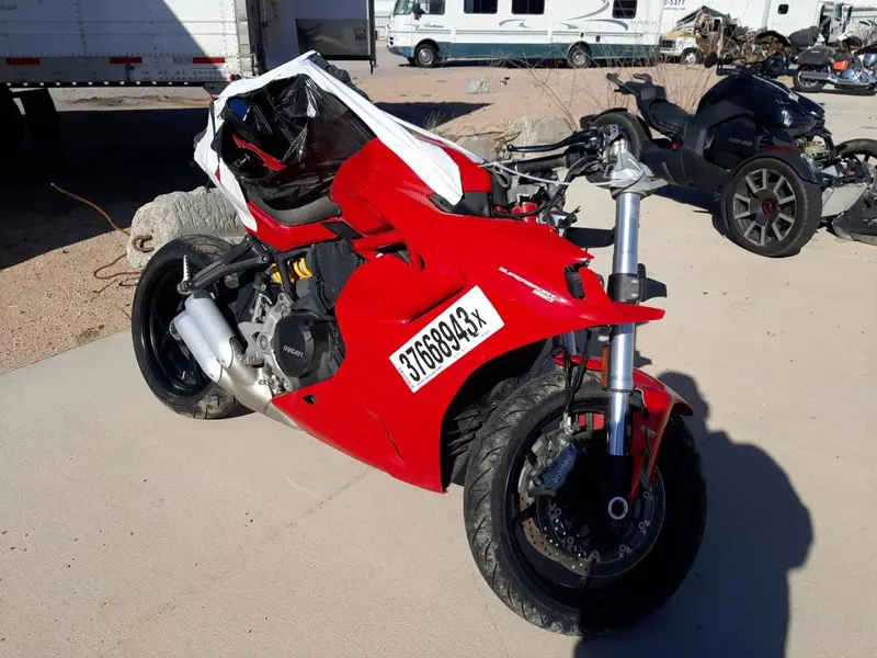 Ducati SuperSport 950 S 2022г.