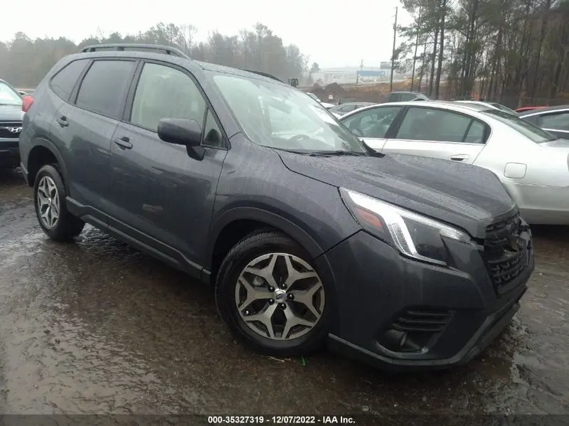 Subaru Forester 2022г.