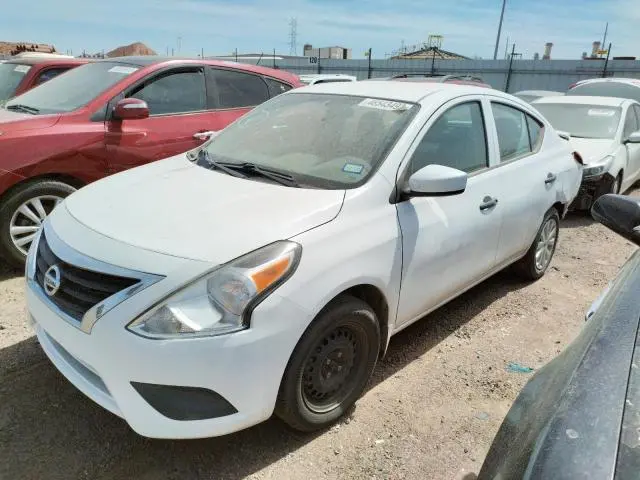 Nissan Versa 2019г.