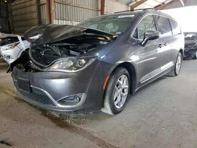 Chrysler Pacifica 2020г.