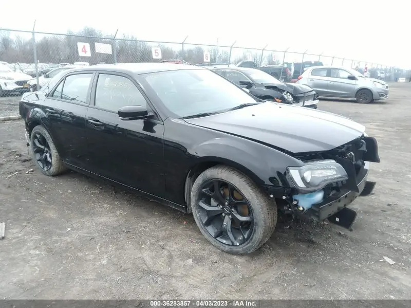 Chrysler 300 2022г.