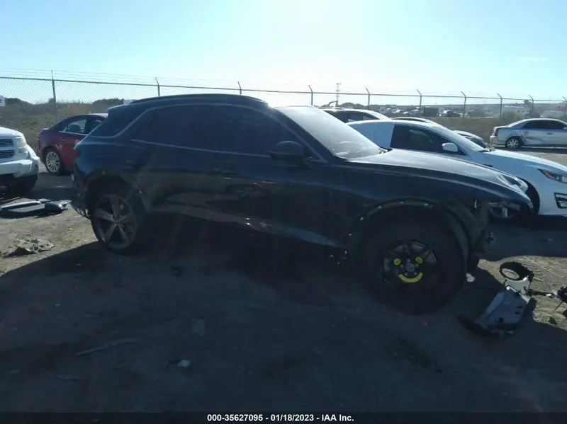 Genesis GV70 2022г.