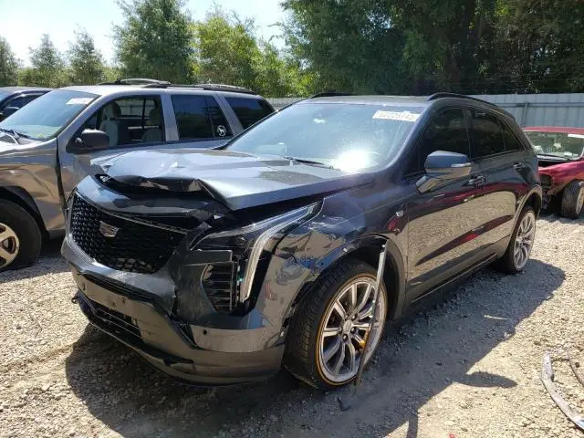 Cadillac XT4 2021г.