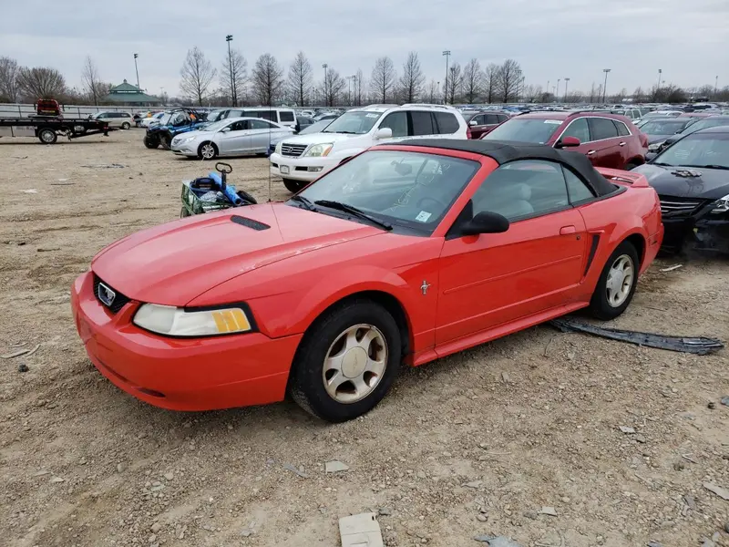 Ford Mustang 2000г.