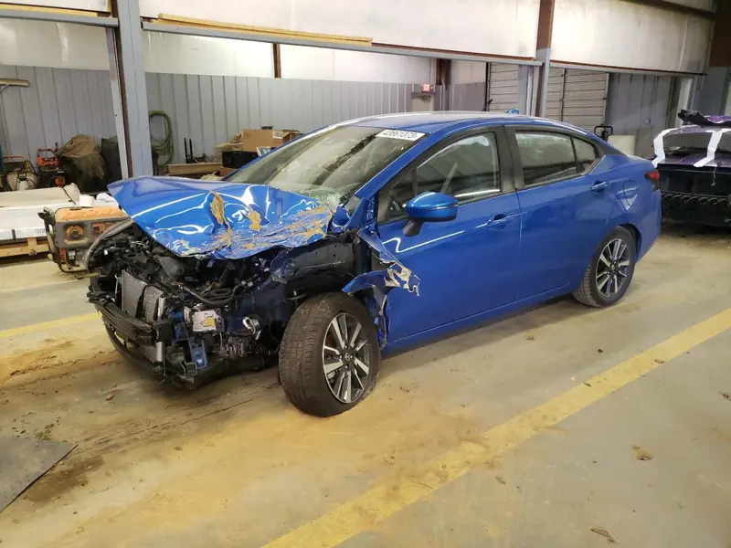 Nissan Versa 2021г.