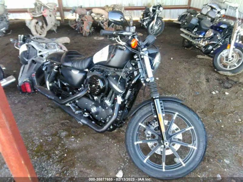 Harley-Davidson Sportster 883 2022г.
