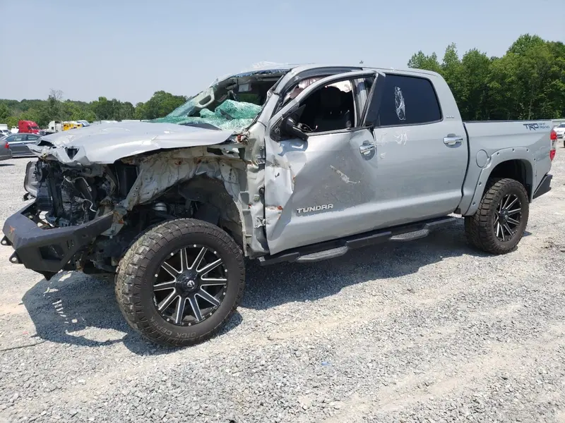 Toyota Tundra 2019г.