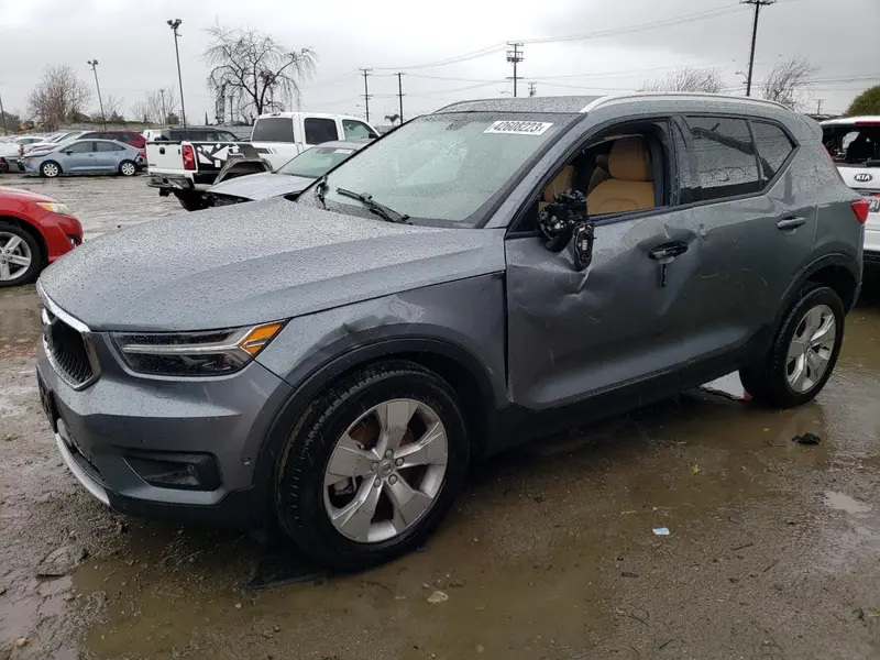 Volvo XC40 2019г.