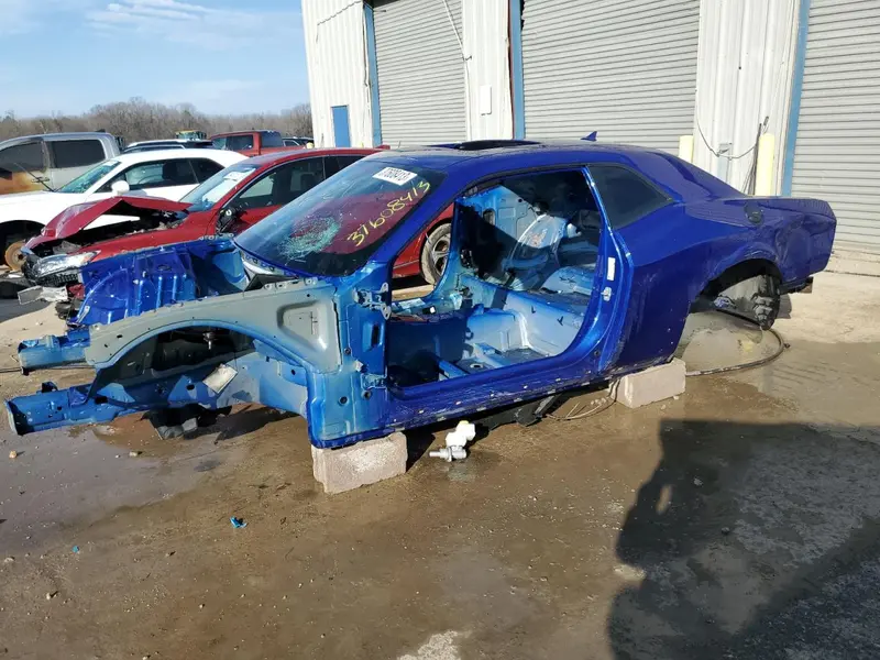 Dodge Challenger 2021г.