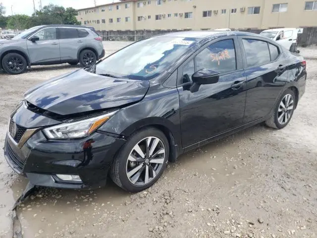 Nissan Versa 2020г.