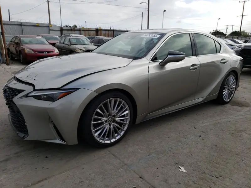 Lexus IS 2022г.