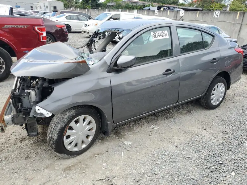 Nissan Versa 2019г.