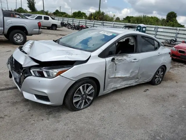 Nissan Versa 2020г.