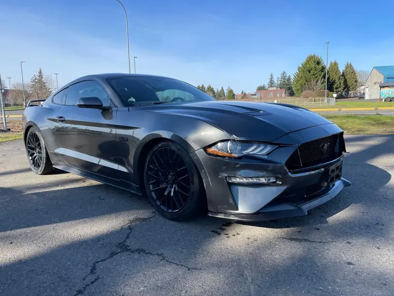 Ford Mustang 2019г.