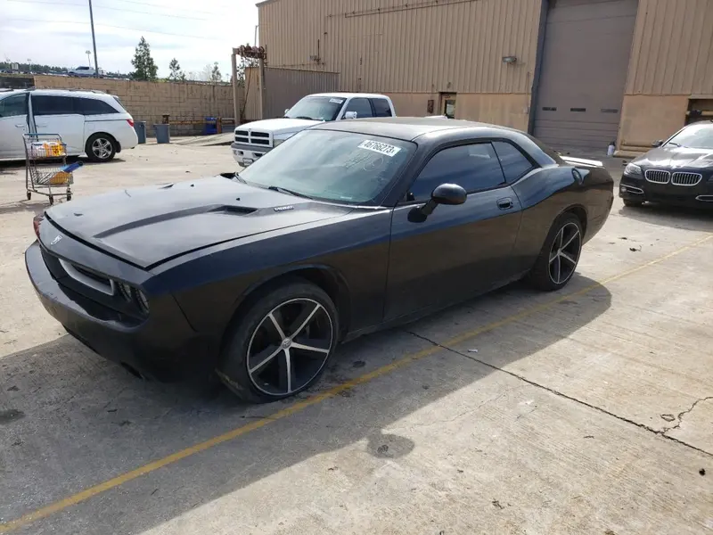 Dodge Challenger 2010г.