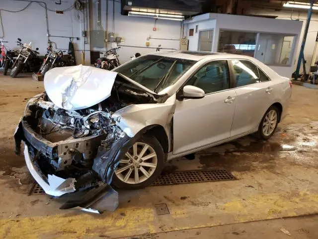 Toyota Camry Hybrid 2012г.